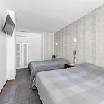 维拉酒店 弗龙蒂尼昂
