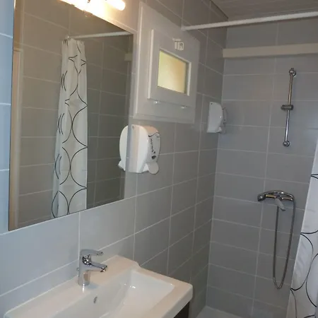 فندق Hotel Vila 2*
