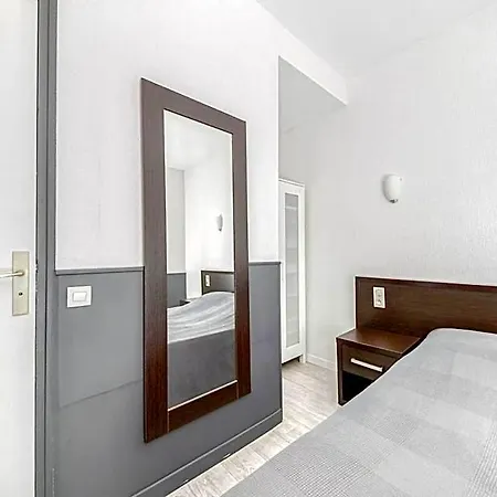 Hotel Vila فرونتينيان