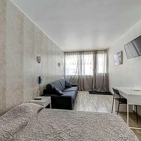 Hotel Vila 2* فرونتينيان