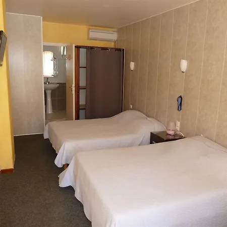 Hotel Vila 호텔